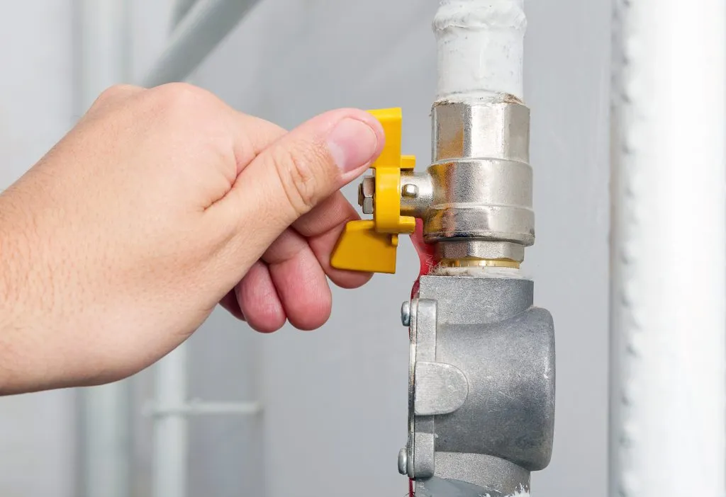 Repair valve and pipework